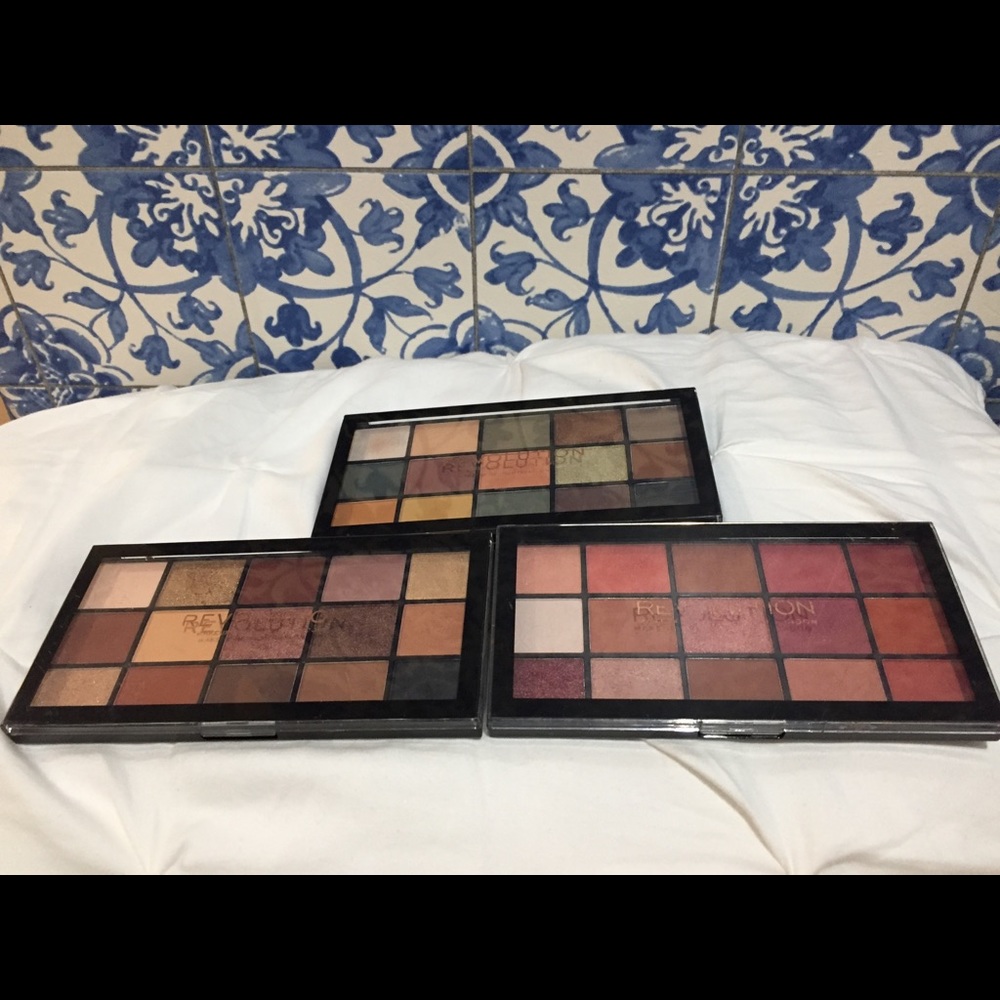 Makeup Revolution Reloaded Palette Bundle